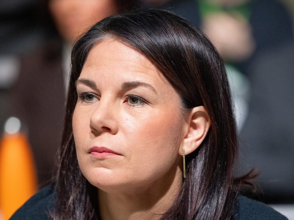 Annalena Baerbock bei der Bundesdelegiertenkonferenz der Grünen 2025 in Berlin – was über einen neuen Freund der Politikerin bekannt ist