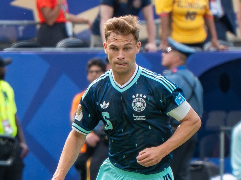 Lina Kimmich: Die Juristin an der Seite des DFB-Kapitäns Joshua Kimmich bei der Weltmeisterschaft 2026 – seine Ehefrau Lina Kimmich hält ihr Privatleben aus der Öffentlichkeit heraus